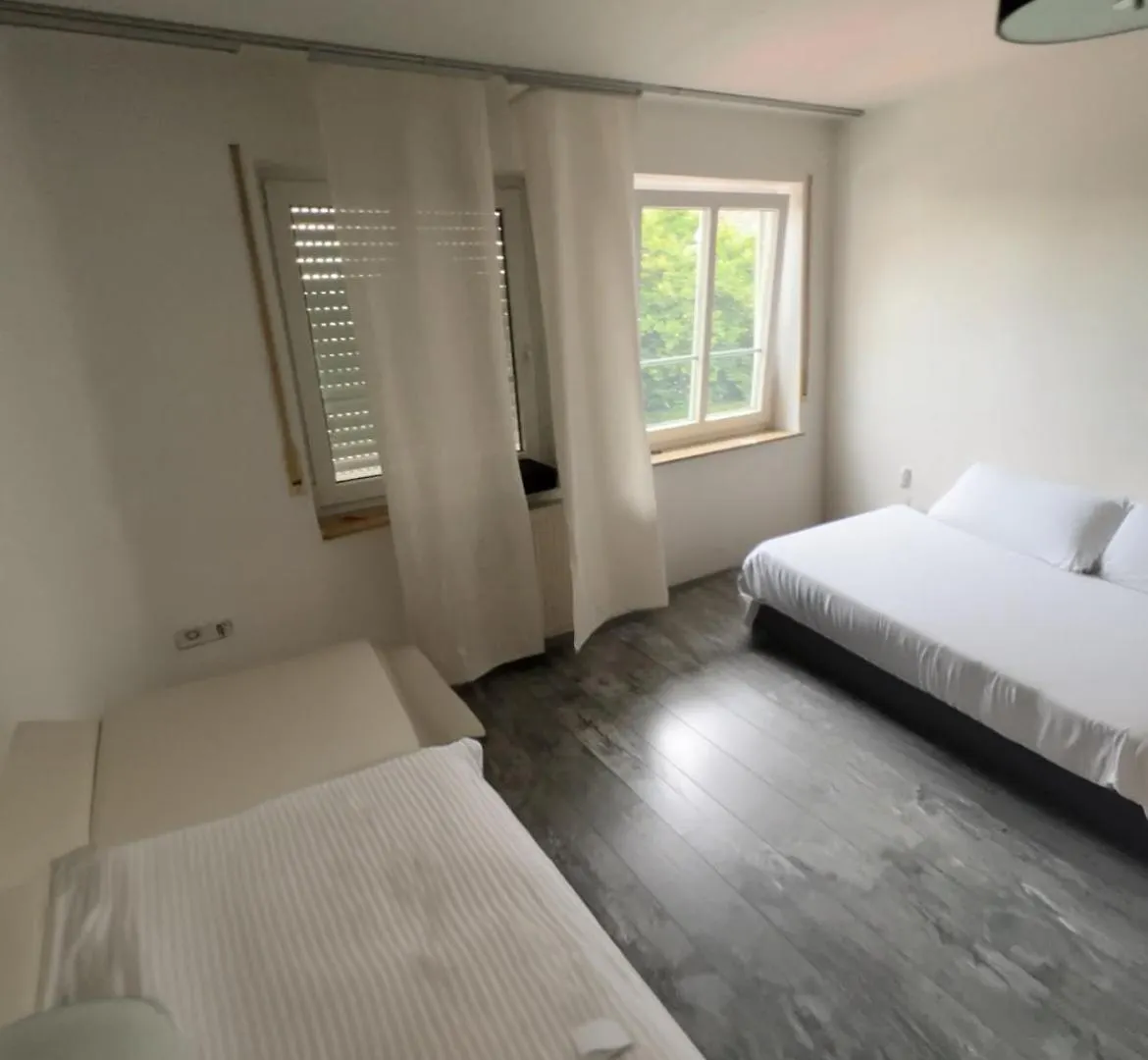 Apartment Am Feld Viernheim